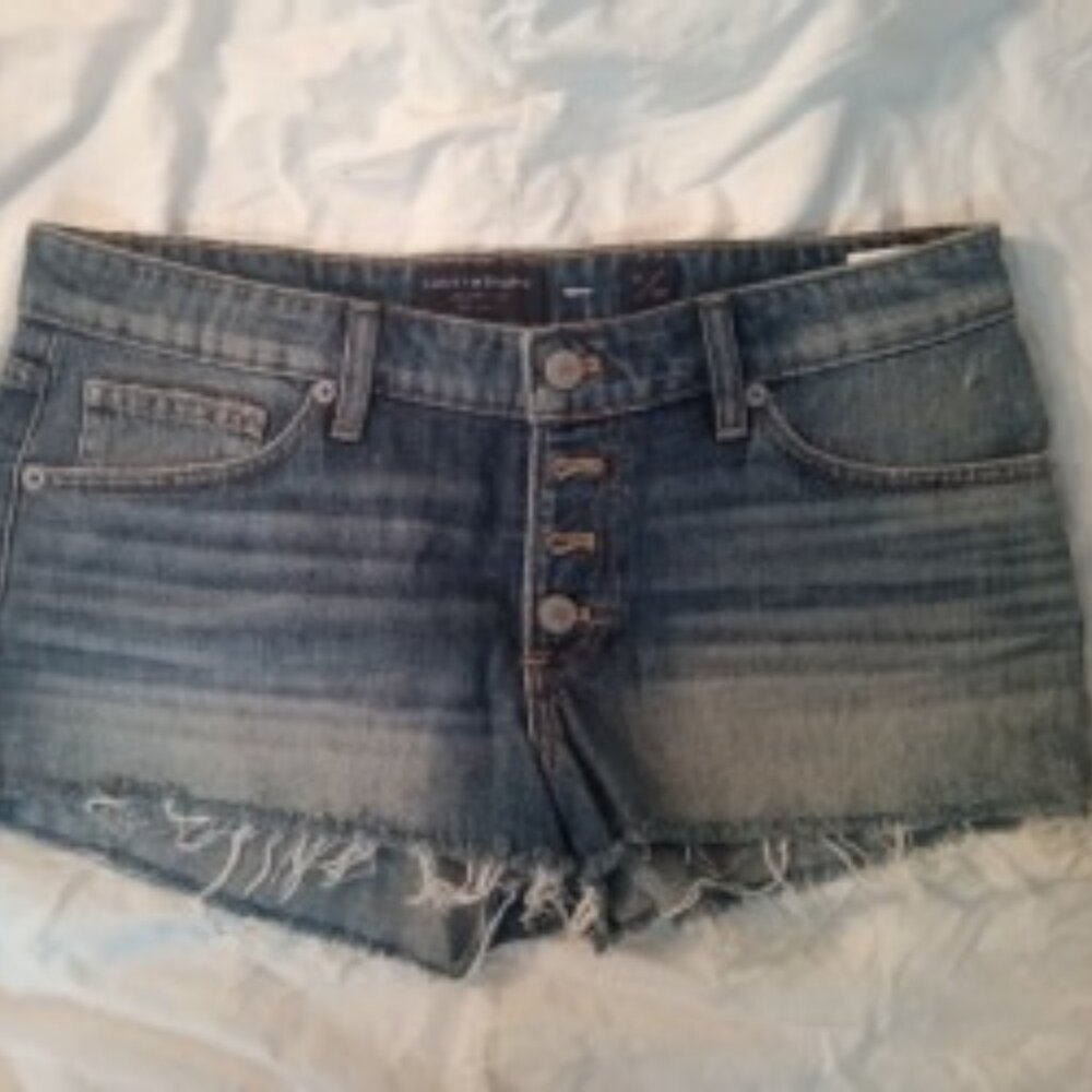 THE CUT OFF LUCKY BRAND